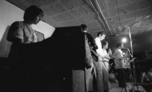 אלונה טוראל 9 ביולי 1971 במועדון ברברים. צילום: סוכנות ישראל סאן